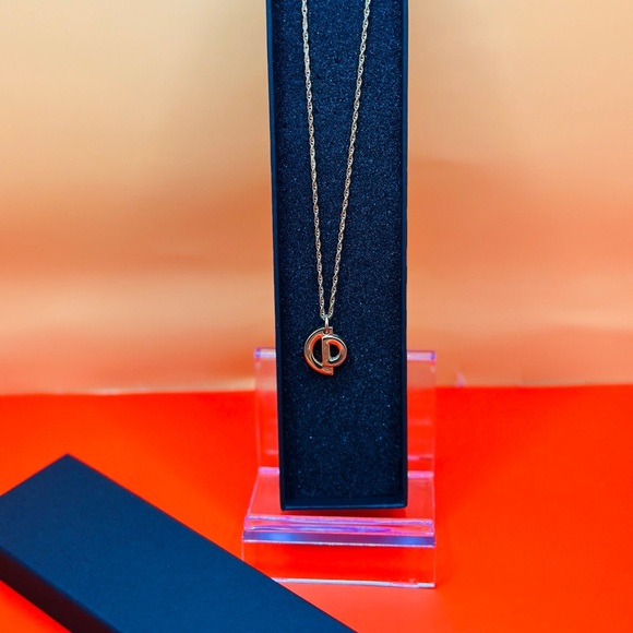 CHRISTIAN DIOR necklace - Picture 7 of 7